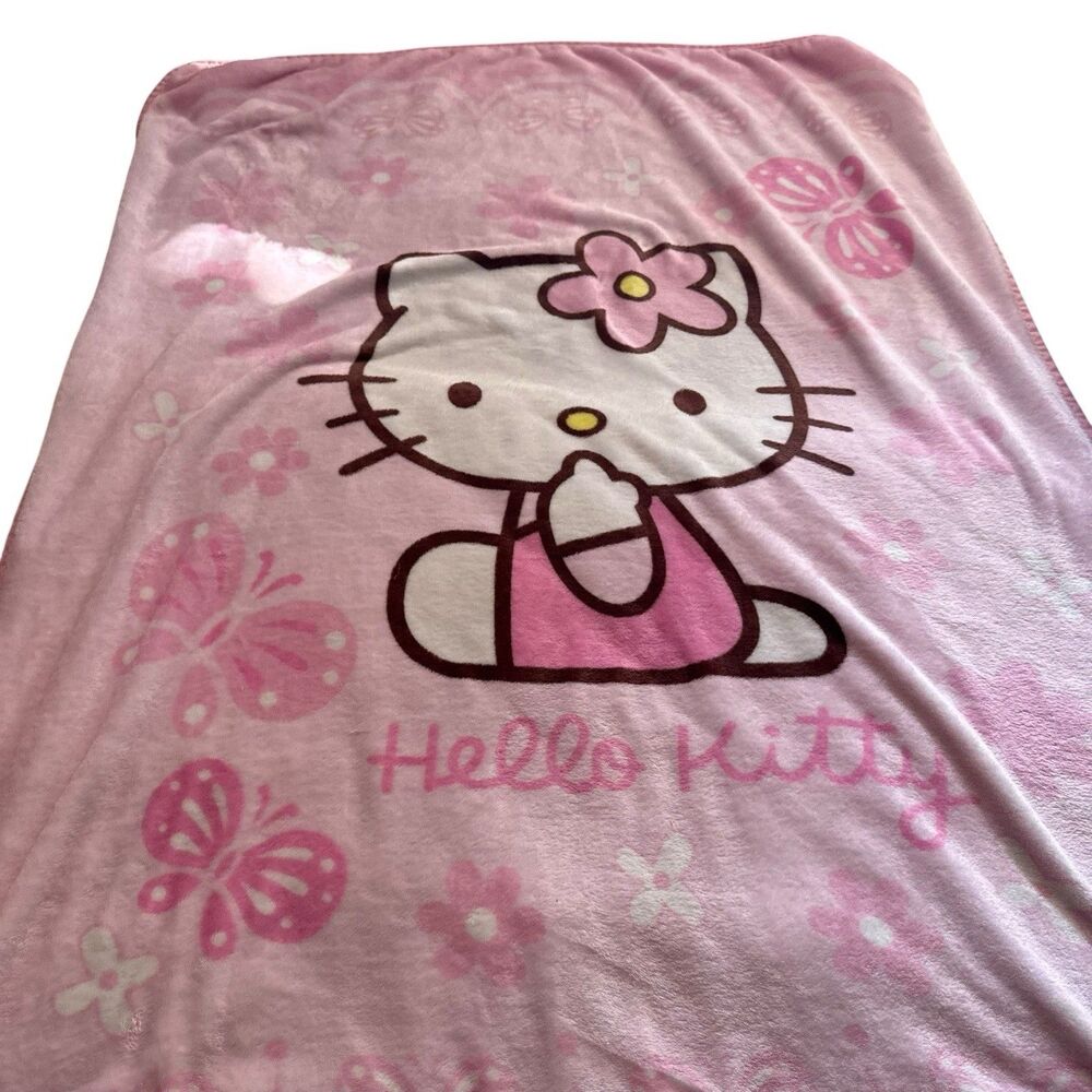 2005 Vintage‎ HELLO KITTY Pink Flowers and Butterflies Throw / Blanket 40x55
